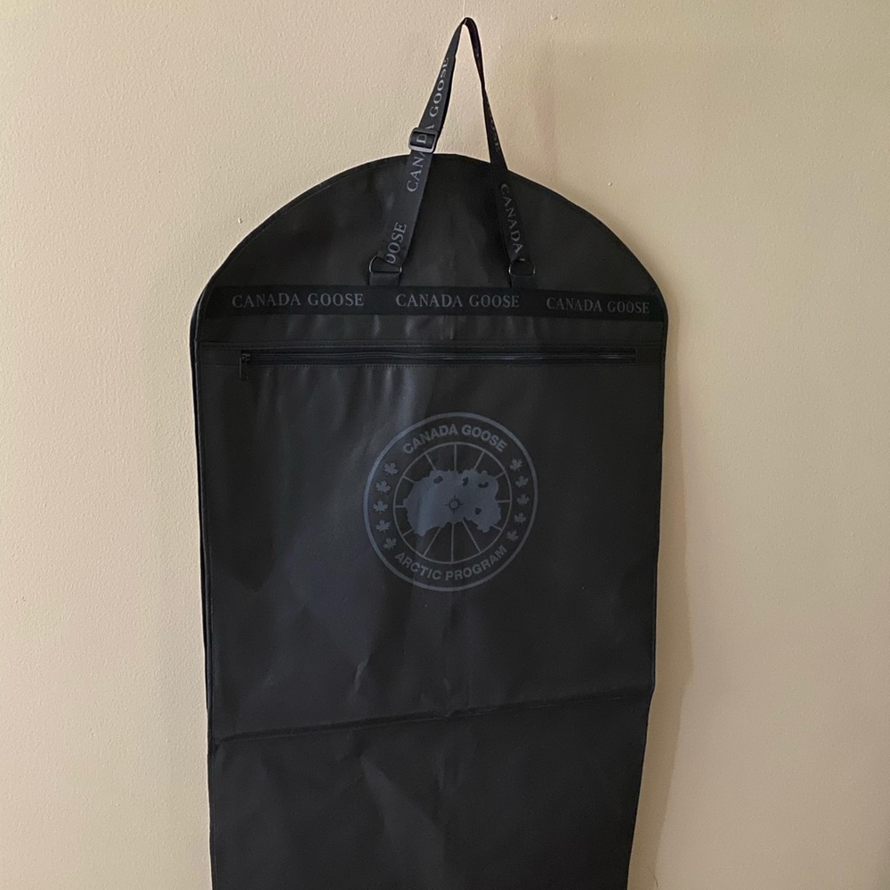 Canada ๐จ๐ฆ Goose Garment bag set - Picture 11 of 12